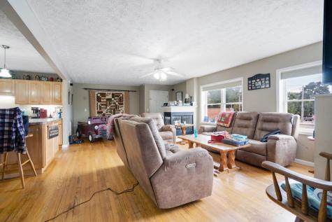 6 Sanderson Street Hayesville NC 28904