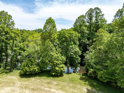 3674 Us 19 Marble NC 28905