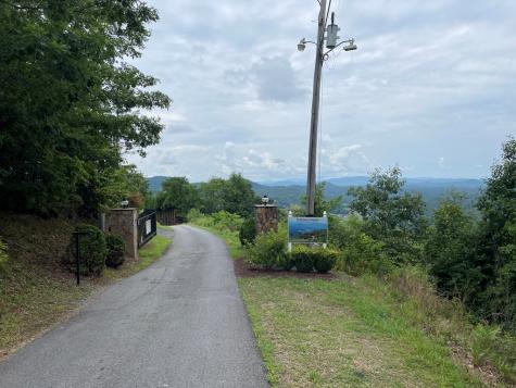 12, 13a Brasstown Heights Lane Brasstown NC 28902