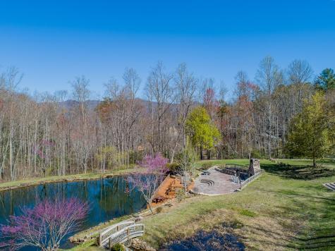 24 Cahill Drive Andrews NC 28901