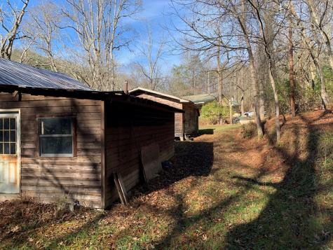 1933B Ford Road Warne NC 28909