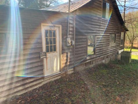 1933B Ford Road Warne NC 28909