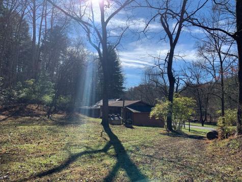 1933B Ford Road Warne NC 28909