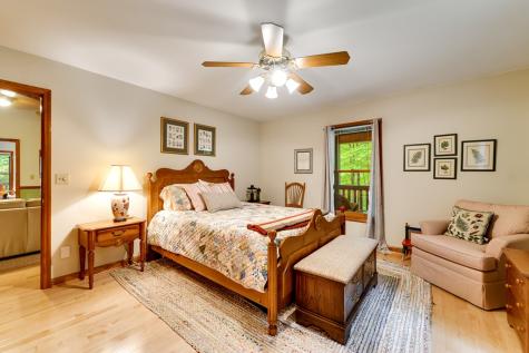 1221 Sam Cove Robbinsville NC 28771