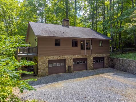 1221 Sam Cove Robbinsville NC 28771