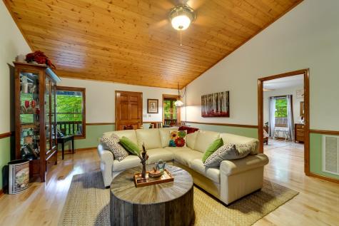 1221 Sam Cove Robbinsville NC 28771