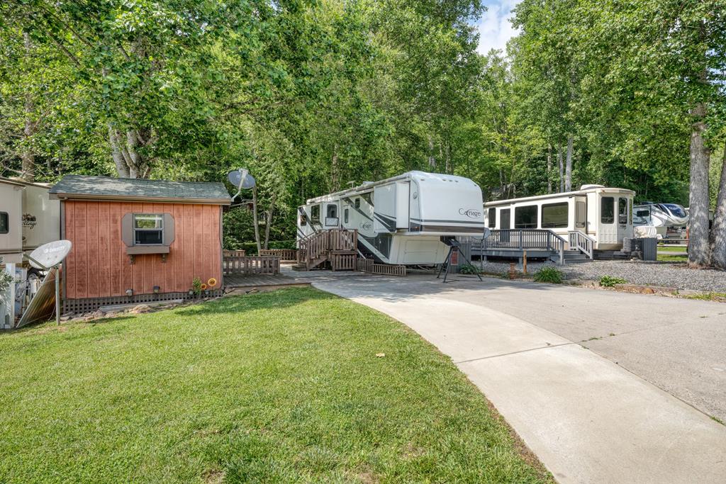 28 Destination Drive Blairsville GA 30512