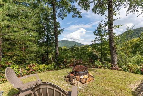 45 Looking Glass Road Andrews NC 28901