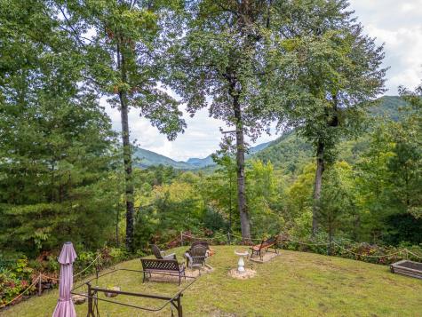 45 Looking Glass Road Andrews NC 28901