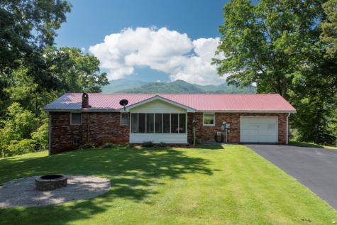 16 Lois Lane Hayesville NC 28904