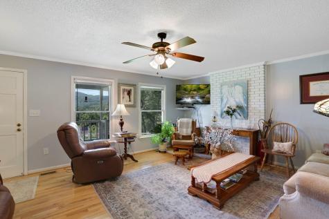 16 Lois Lane Hayesville NC 28904