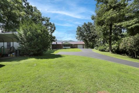 16 Lois Lane Hayesville NC 28904