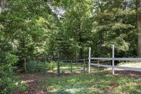 16 Lois Lane Hayesville NC 28904