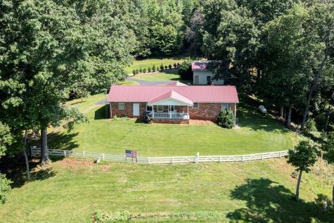 16 Lois Lane Hayesville NC 28904