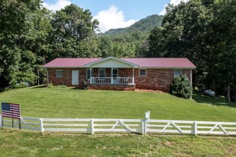 16 Lois Lane Hayesville NC 28904