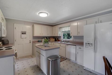 16 Lois Lane Hayesville NC 28904