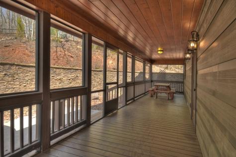 486 Henderson Lane Mineral Bluff GA 30559