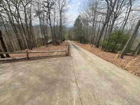486 Henderson Lane Mineral Bluff GA 30559