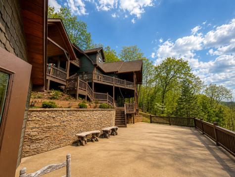 486 Henderson Lane Mineral Bluff GA 30559