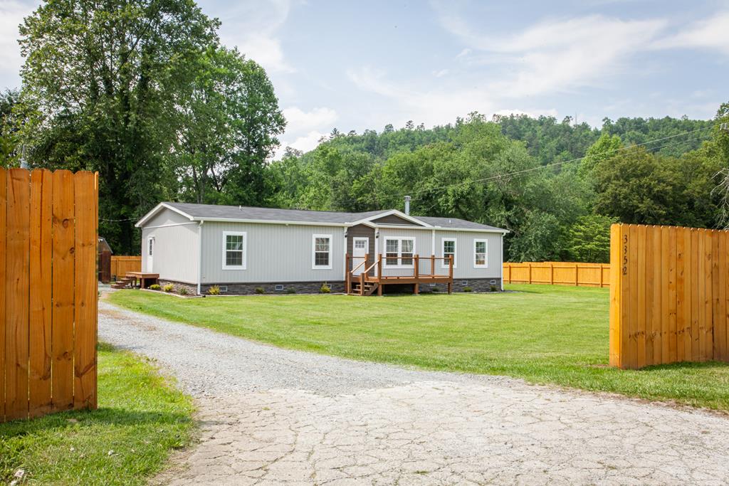 3352 Old Tallulah Road Robbinsville NC 28771