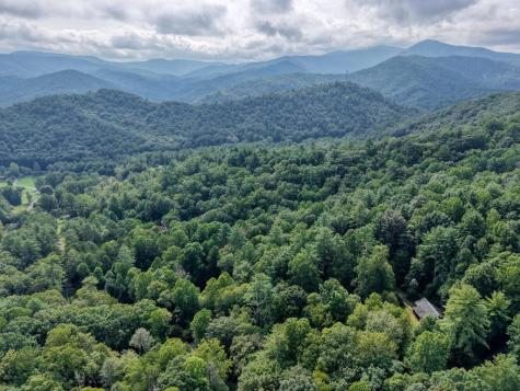 1275 Taylor Road Hiawassee GA 30546