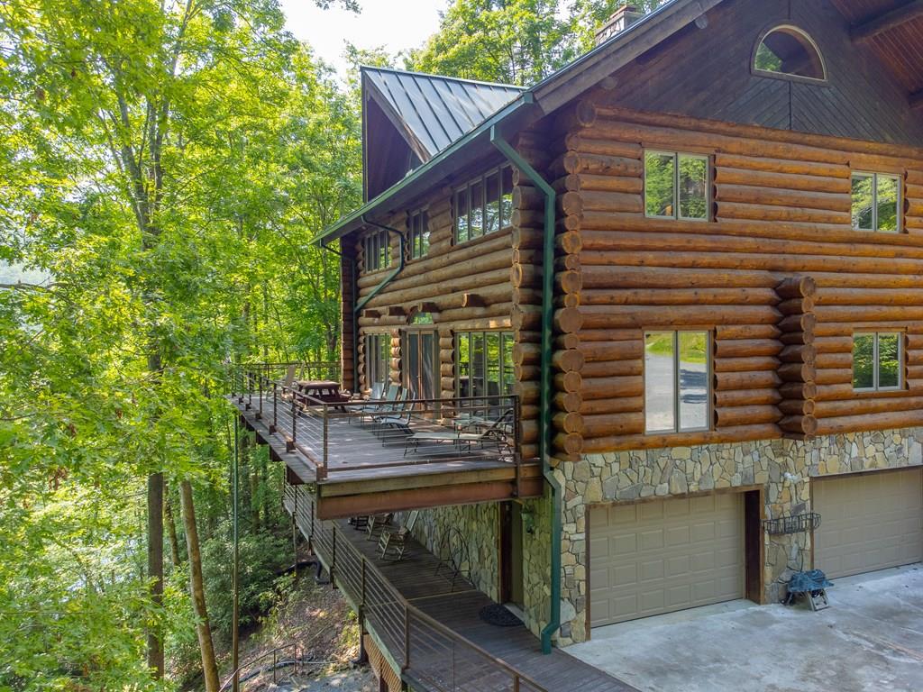 536 White Oak Road Robbinsville NC 38771