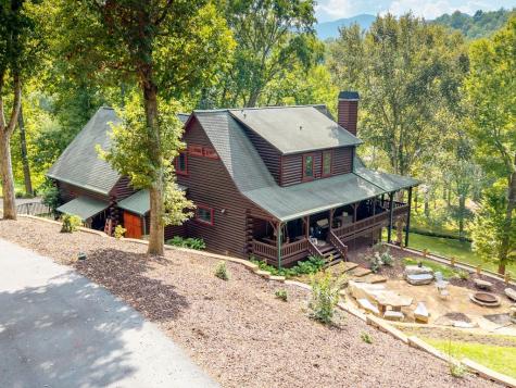 3383 Indian Springs Drive Hiawassee GA 30546