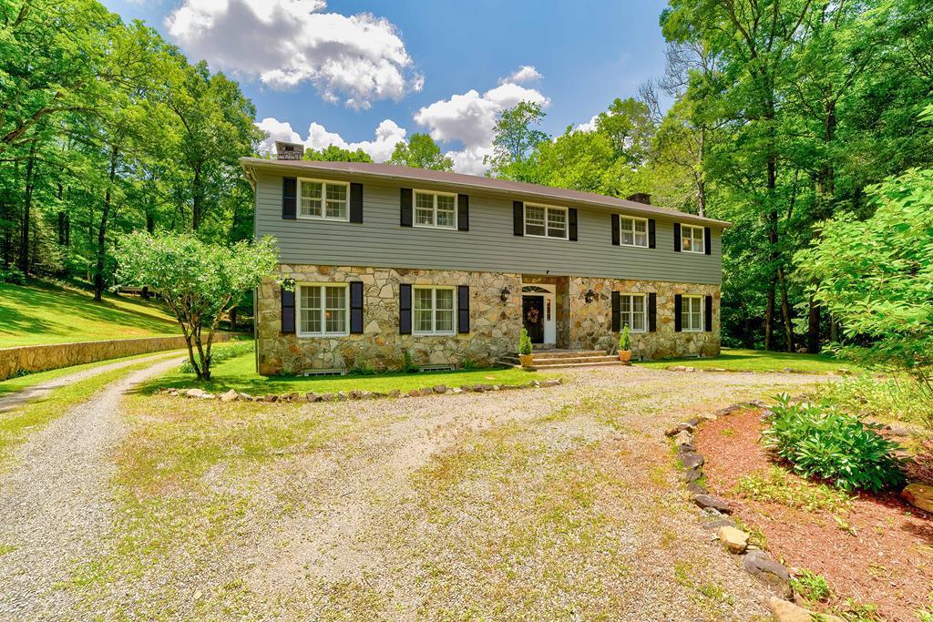 1127 Burch Branch Road Hiawassee GA 30546