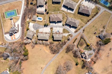 1725 Watercrest Way Young Harris GA 30582