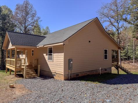 1082 Hilltop Road Murphy NC 28906