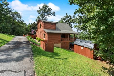 40 Crab Apple Lane Murphy NC 28906