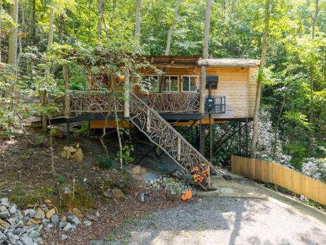 605 White Street Hiawassee GA 30546