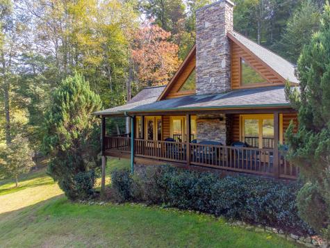 25 Black Oak Hayesville NC 28904