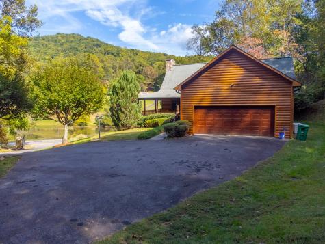 25 Black Oak Hayesville NC 28904