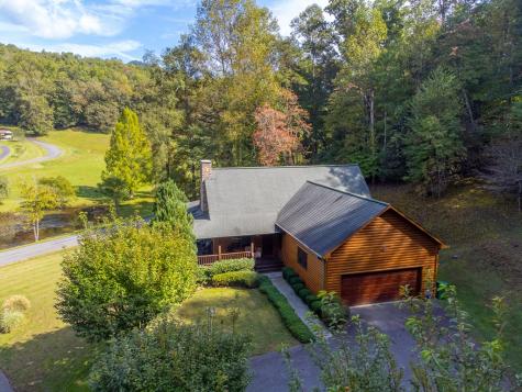 25 Black Oak Hayesville NC 28904
