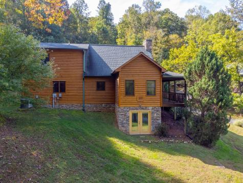 25 Black Oak Hayesville NC 28904