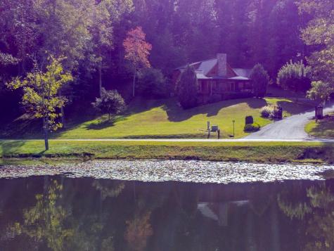 25 Black Oak Hayesville NC 28904