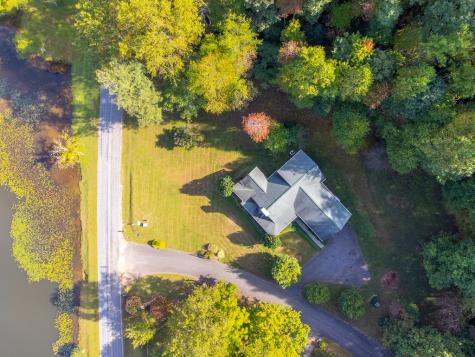 25 Black Oak Hayesville NC 28904