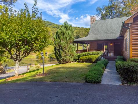 25 Black Oak Hayesville NC 28904