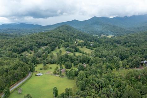 125 Jess Hooper Drive Hayesville NC 28904