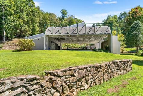 801 Village Murphy NC 28906