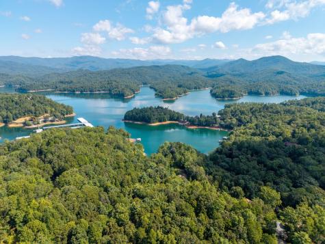 801 Village Murphy NC 28906