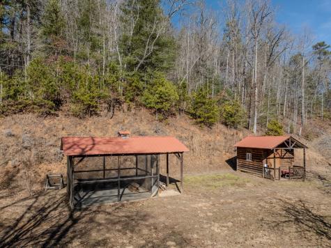 2059 Lower Tuskeegee Robbinsville NC 28771