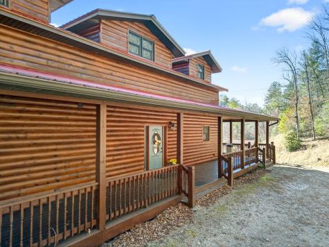 2059 Lower Tuskeegee Robbinsville NC 28771
