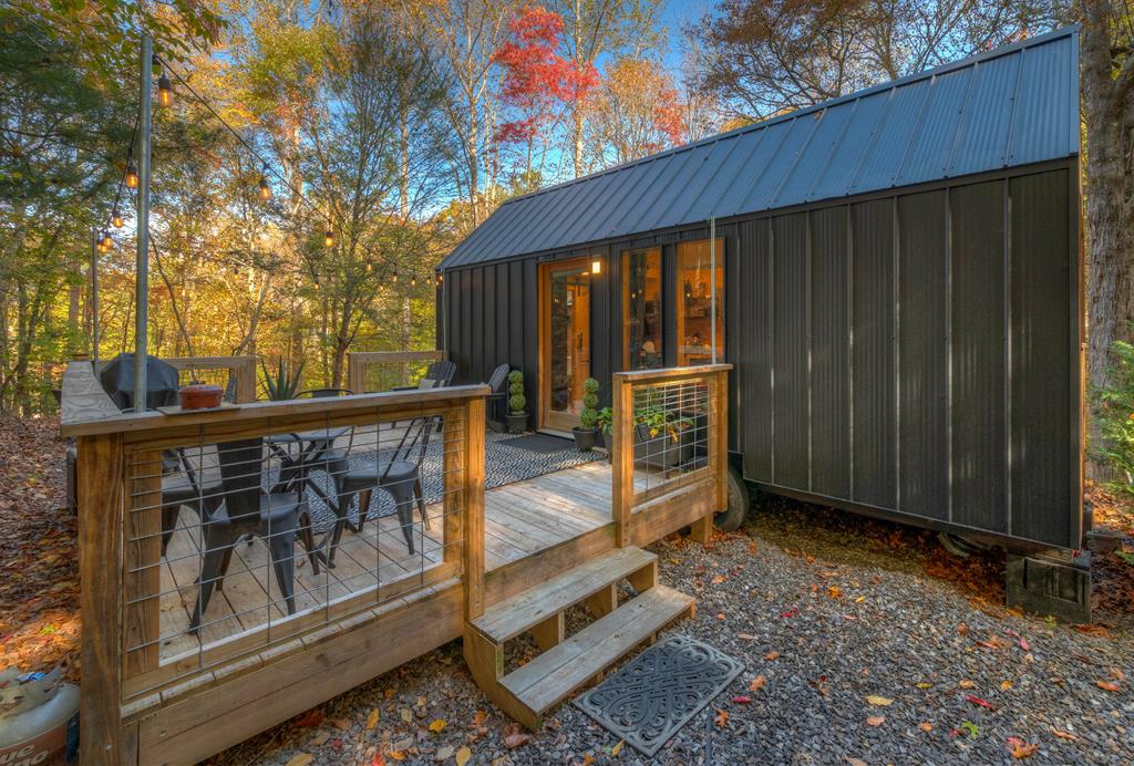 32,70,75 Rollingwood Lane Murphy NC 28906