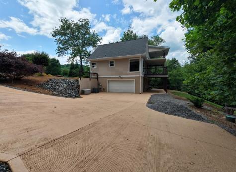 515 Barlow Fields Drive Hayesville NC 28904
