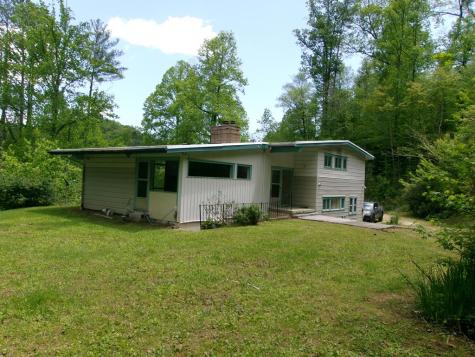 148 Milltown Road Robbinsville NC 28771