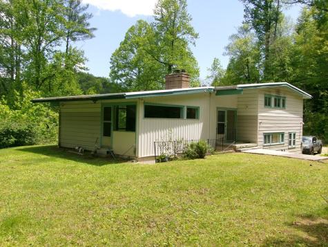 148 Milltown Road Robbinsville NC 28771