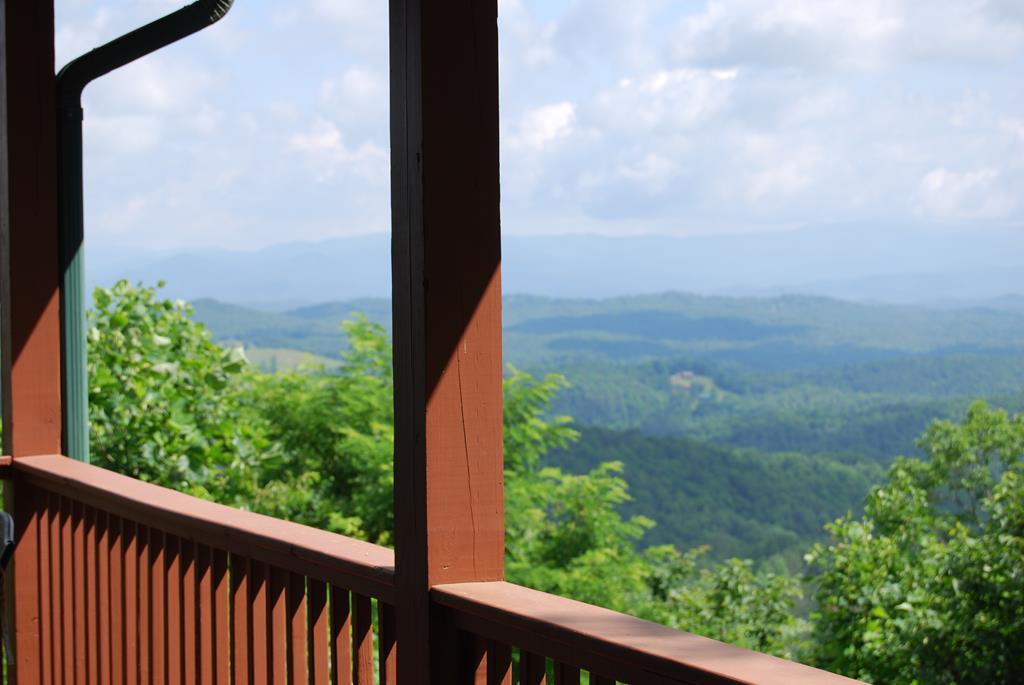 1013 Buck Ridge Drive Murphy NC 28906