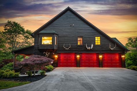 2007 Pine Log Church Road Brasstown NC 28902